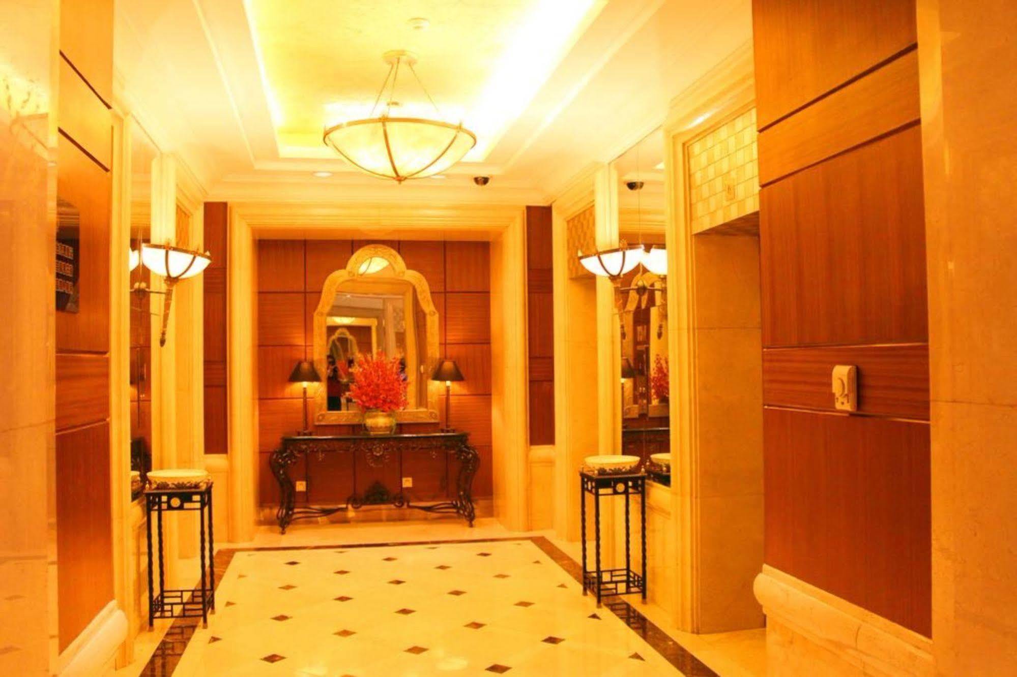 The Presidential Beijing Hotell Exteriör bild